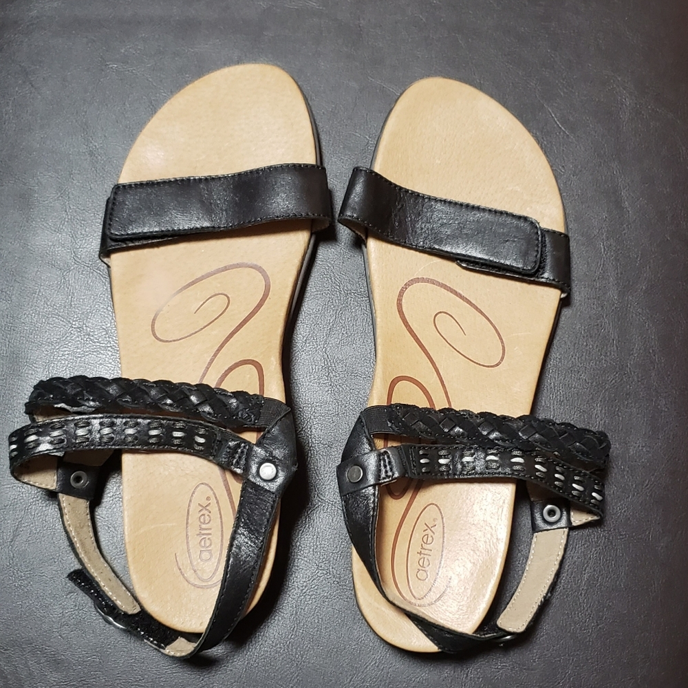 Aetrex leather braided sandals